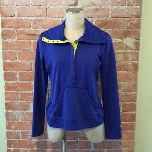 Athleta blue to-fro top, M